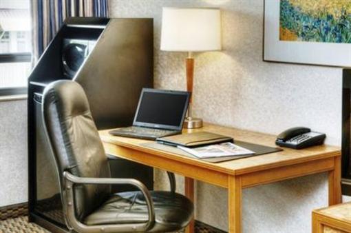 фото отеля Comfort Inn Sept Iles