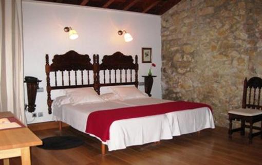 фото отеля Posada Los Calderones Hotel Santillana Del Mar