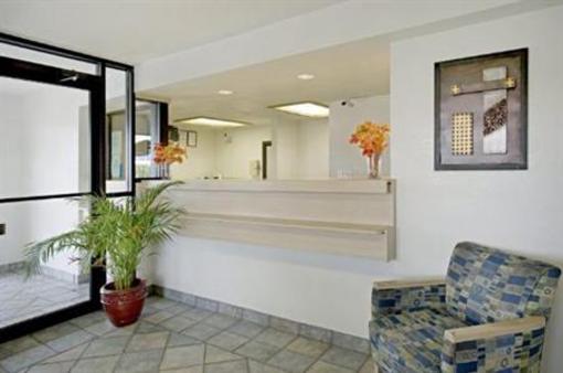 фото отеля Travel Inn Motel Hartford