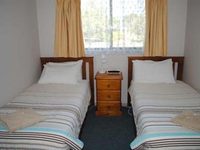 Lakes Entrance Country Cottages
