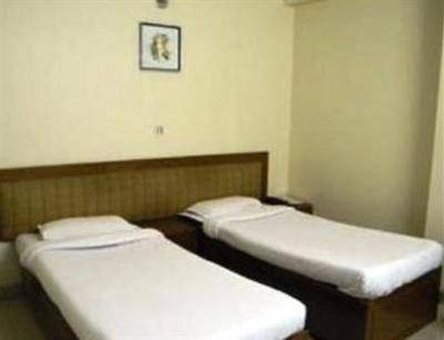 фото отеля Hotel Majestic Kolkata