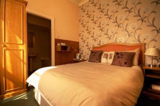 фото отеля Pickwick Inn