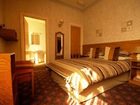 фото отеля Pickwick Inn