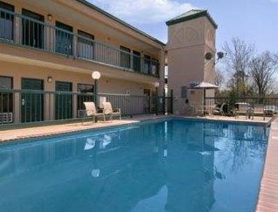 фото отеля Super 8 Motel Grenada