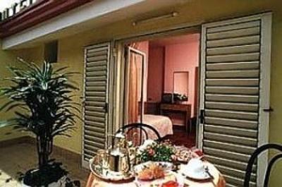 фото отеля Hotel Belvedere Caserta