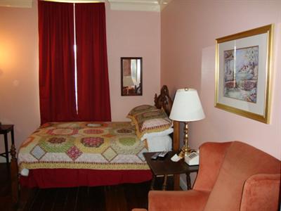 фото отеля Leesburg Colonial Inn