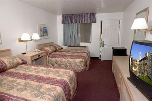 фото отеля Good Nite Inn Sacramento