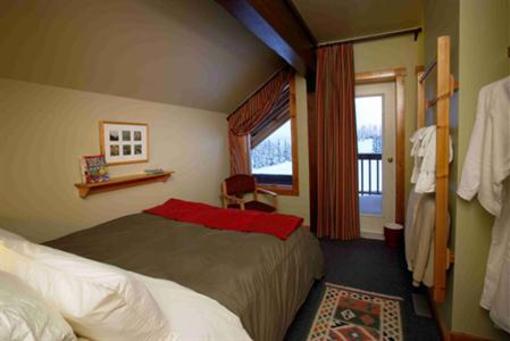 фото отеля Purcell Mountain Lodge
