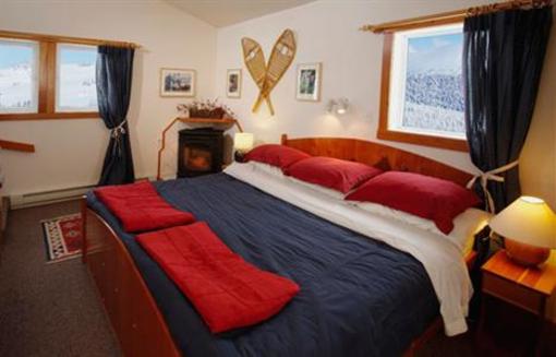 фото отеля Purcell Mountain Lodge