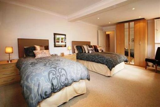 фото отеля Langton Court Apartment York