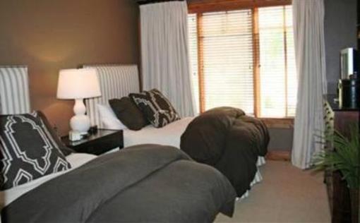 фото отеля Shooting Star Lodge at Deer Valley