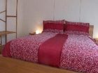 фото отеля The Little Red Hen Bed & Breakfast