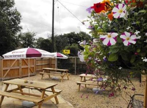 фото отеля The Red Lion at Longwick Hotel Princes Risborough