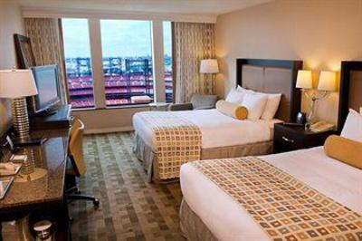 фото отеля Hilton St. Louis at the Ballpark