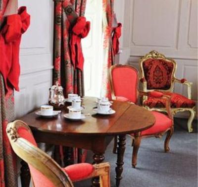 фото отеля Le Domaine Chateau Du Faucon