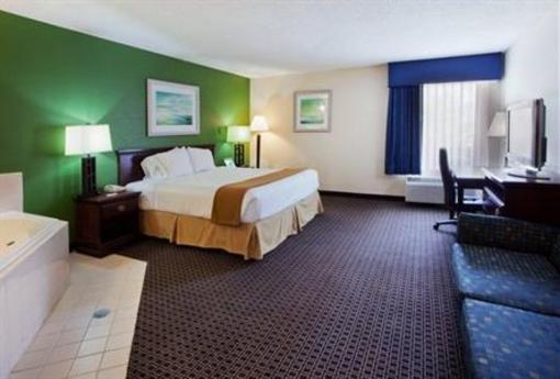 фото отеля Holiday Inn Express Blairsville