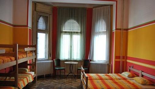 фото отеля Downtown Novi Sad Hostel