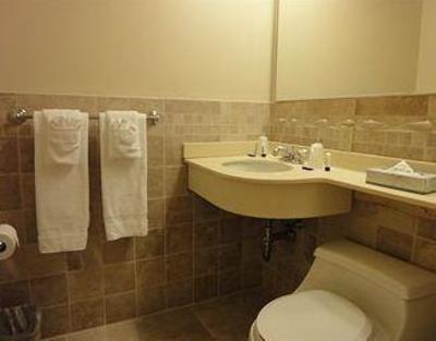 фото отеля Travel Inn Hyannis
