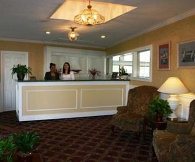 фото отеля Travel Inn Hyannis