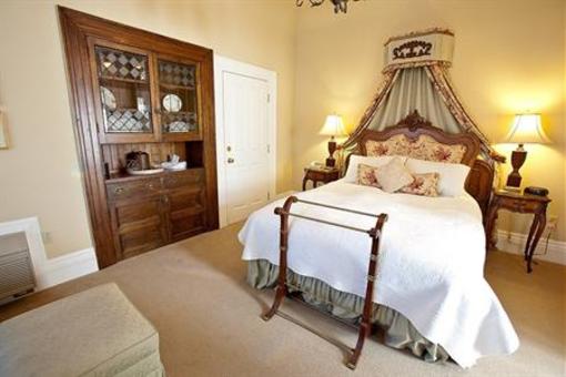 фото отеля Claramount Inn & Spa