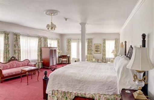 фото отеля Claramount Inn & Spa