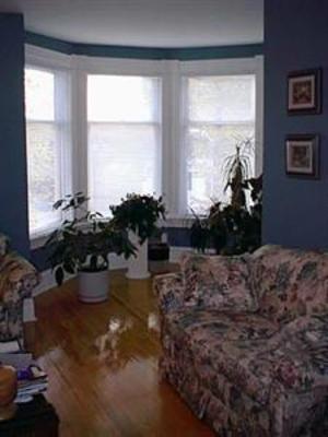 фото отеля Mahogany Manor Bed and Breakfast