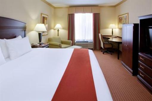 фото отеля Holiday Inn Express Hotel & Suites Wharton