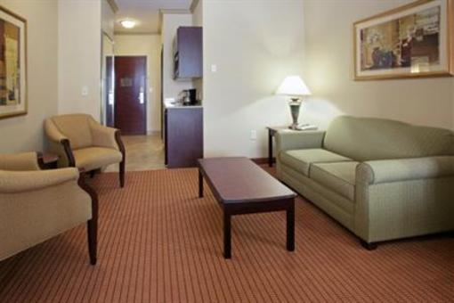 фото отеля Holiday Inn Express Hotel & Suites Wharton