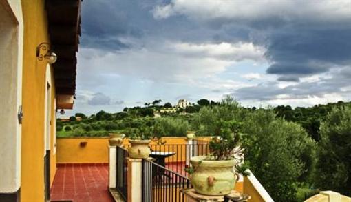 фото отеля Agriturismo Roccadia Hotel Carlentini