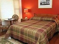 Saratoga Community Court Motel