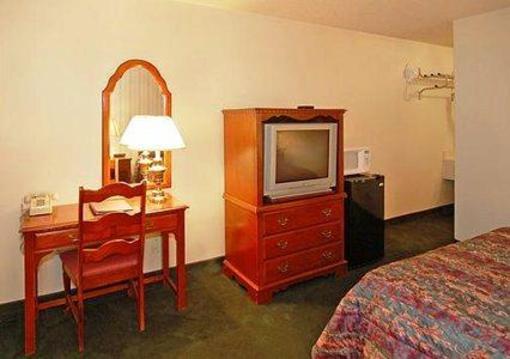 фото отеля Rodeway Inn Ontario