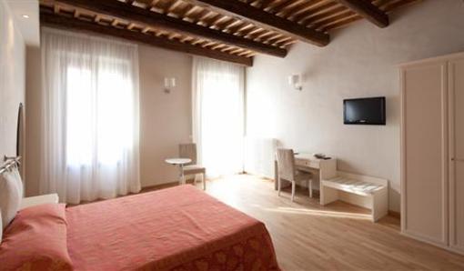 фото отеля Honey Rooms Ferrara