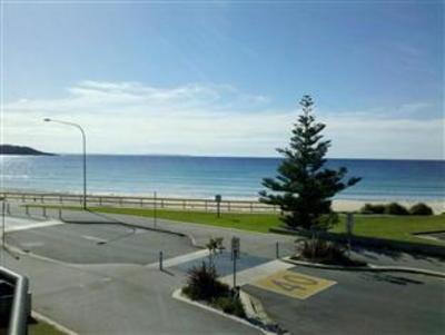 фото отеля Beach House Mollymook