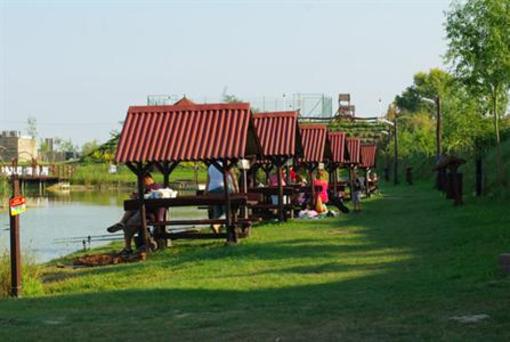 фото отеля Nadas Pihenopark es Fogado