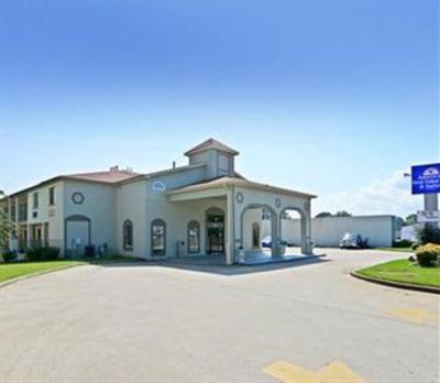 фото отеля America's Best Value Inn & Suites Muscle Shoals