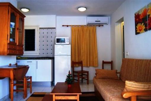 фото отеля Apartmentos California Menorca