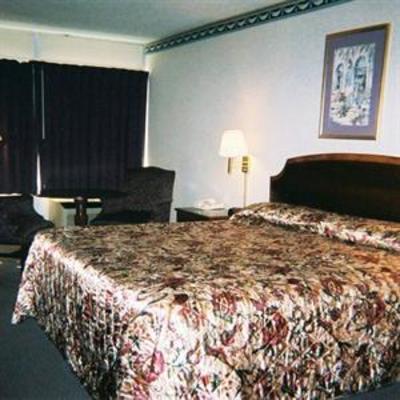 фото отеля Red Carpet Inn & Suites Scranton