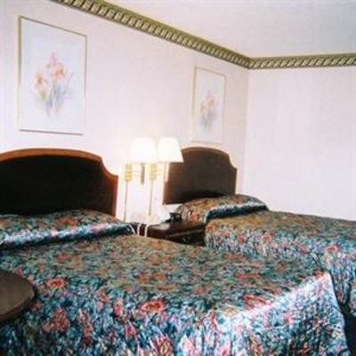 фото отеля Red Carpet Inn & Suites Scranton
