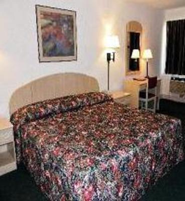 фото отеля Saratoga Downtowner Motel