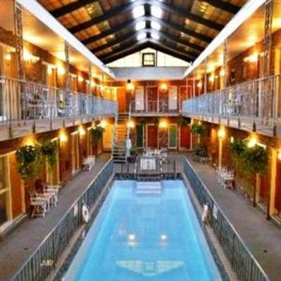 фото отеля Saratoga Downtowner Motel