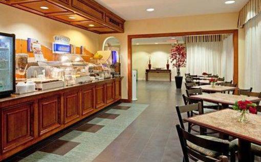 фото отеля Holiday Inn Express Braintree
