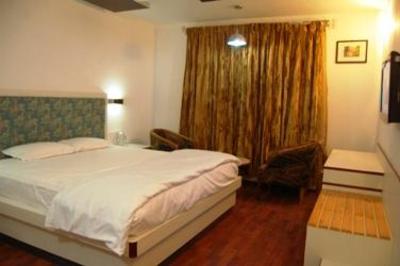 фото отеля Hotel Pleasant Stay