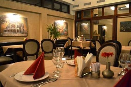 фото отеля Vila Reyna Hotel Constanta