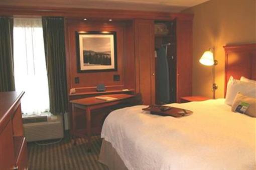 фото отеля Hampton Inn Wheeling