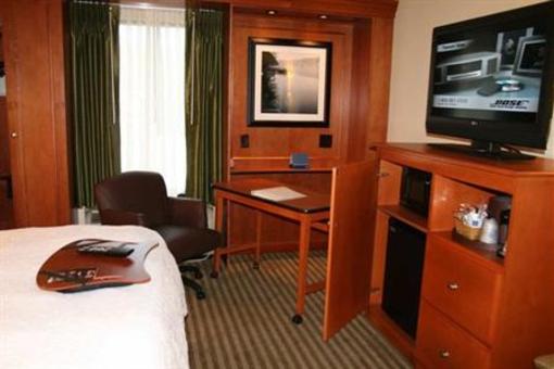 фото отеля Hampton Inn Wheeling