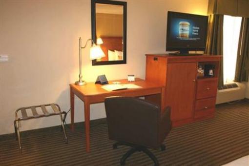 фото отеля Hampton Inn Wheeling