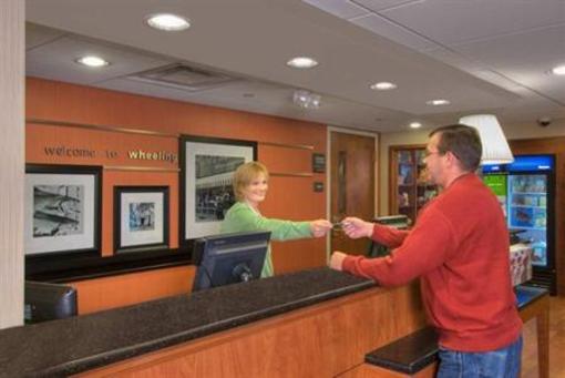 фото отеля Hampton Inn Wheeling