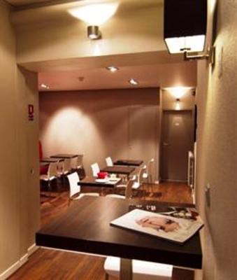 фото отеля Henri IV Hotel