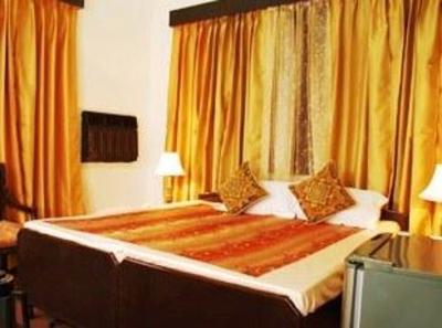 фото отеля Pulse Impulse Home Stay Gold Hotel