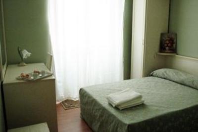 фото отеля Room 4 You